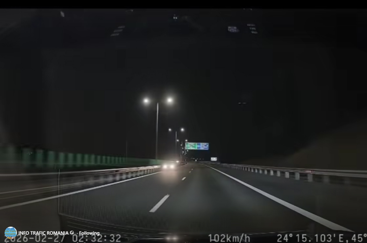 VIDEO. Polițiștii îl caută pe șoferul care a circulat pe contrasens pe autostradă, în zona Boița. Au fost sesizați prin apel la 112 / Actualizare