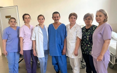 Șefa Secției Oftalmologie de la Județean a cumpărat cristalinul pentru un pacient cu venituri mici și i-a redat vederea