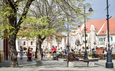 Ce facem în luna martie la Sibiu? O mulțime de evenimente dedicate femeilor, petrecere la aeroport, drumeții, concerte E-an-na, Vunk și Tudor Gheorghe