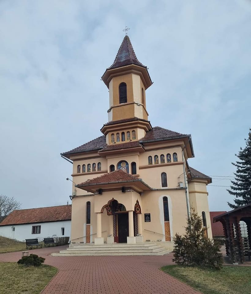 https://www.turnulsfatului.ro/2022/04/08/preotii-a-doua-parohii-din-cisnadie-au-nevoie-de-sprijin-in-campania-bdquo-ajuta-ti-semenii-rdquo-vor-fi-ajutati-sute-de-oameni-si-copii-191658