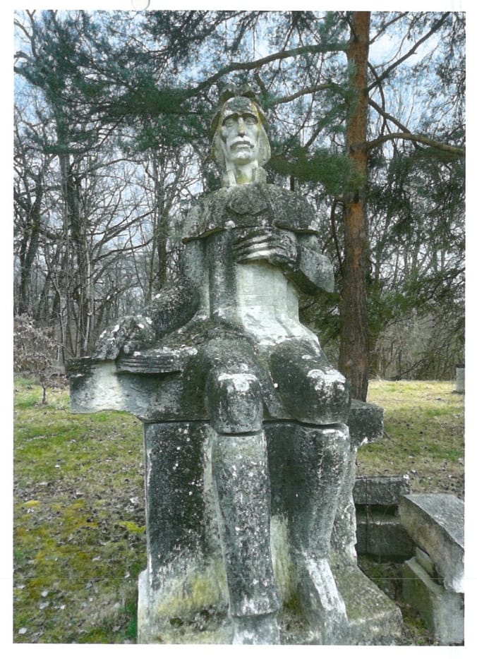 statuie gheorghe lazar