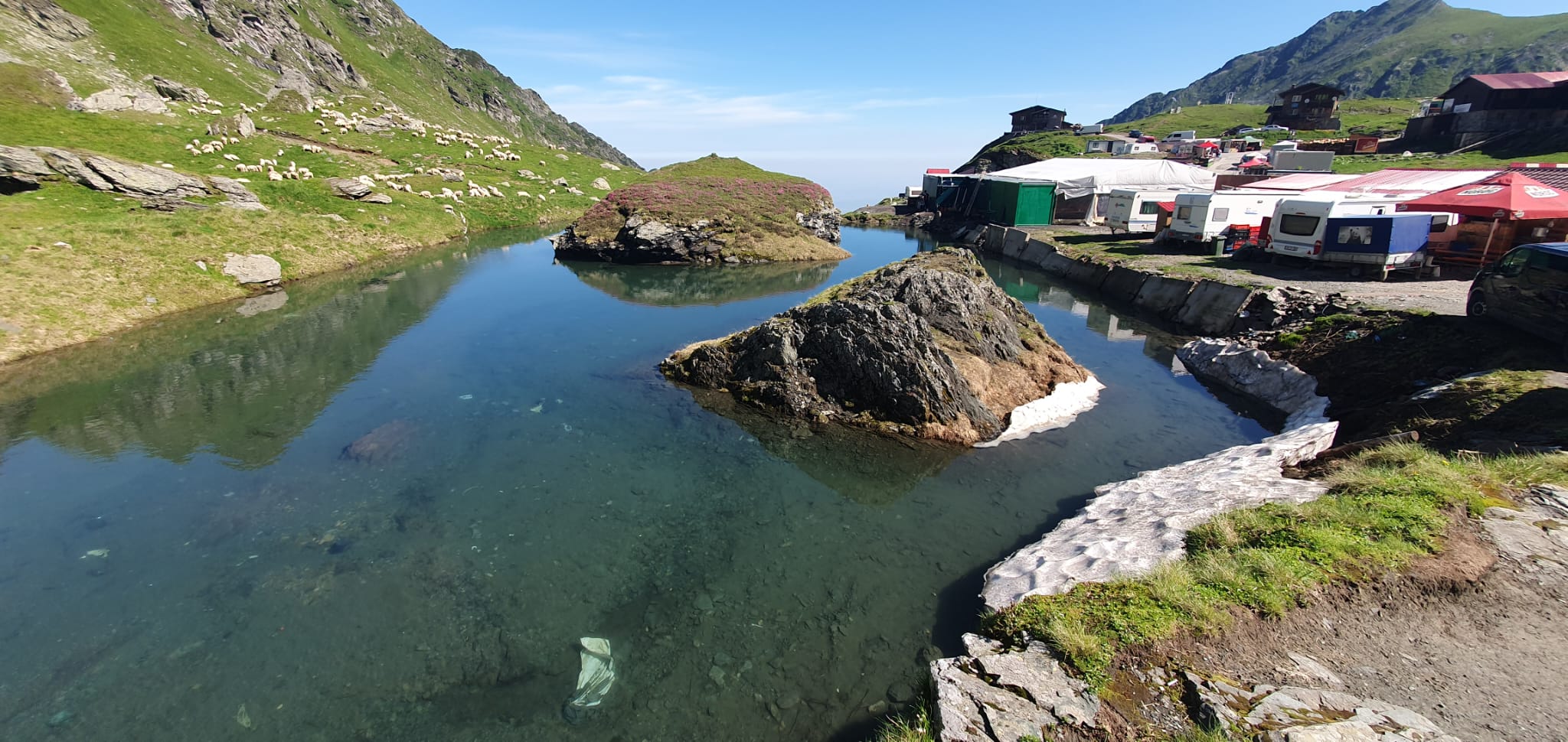 priveliste cu gunoaie