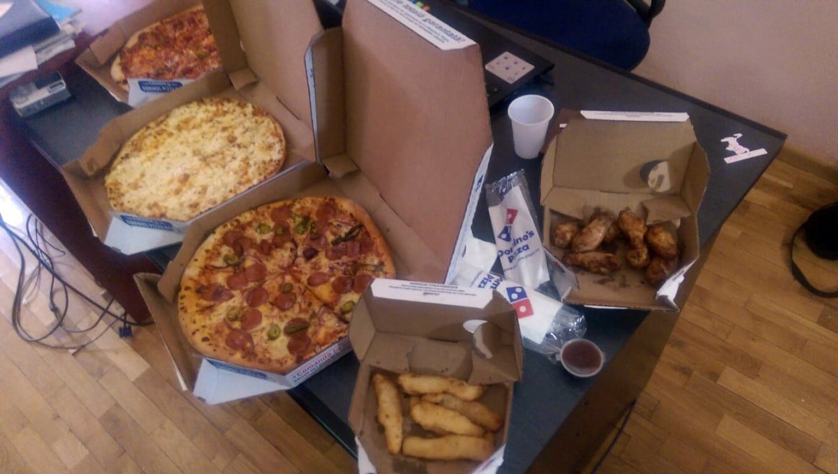 restaurant-pizza-domino-s-4-evjn