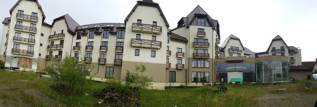 hotel bradu spate