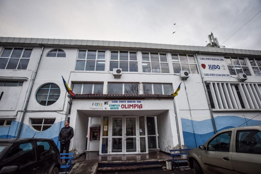 bazinul-olimpia-copy-unhn