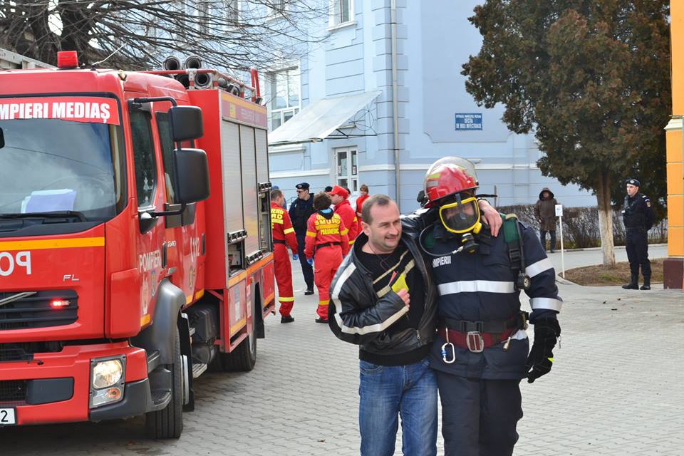 exercitiu-isu-incendiu-pompieri-spital-medias-5-1l44