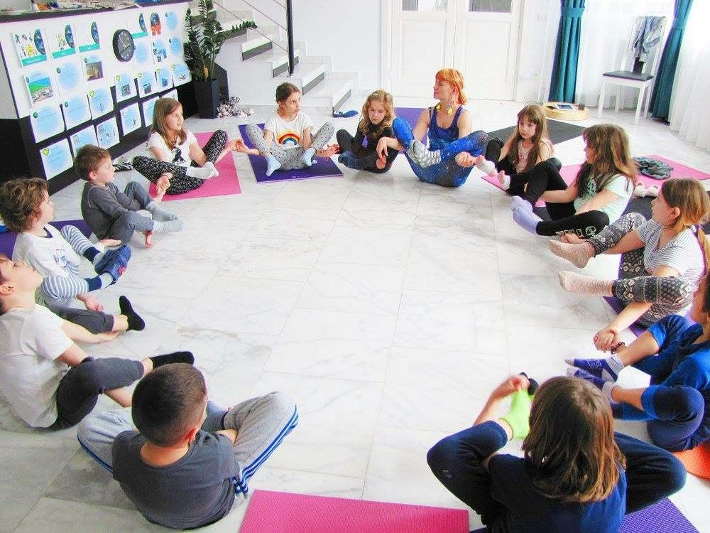 cursuri-yoga-mici-afaceri-e7f1