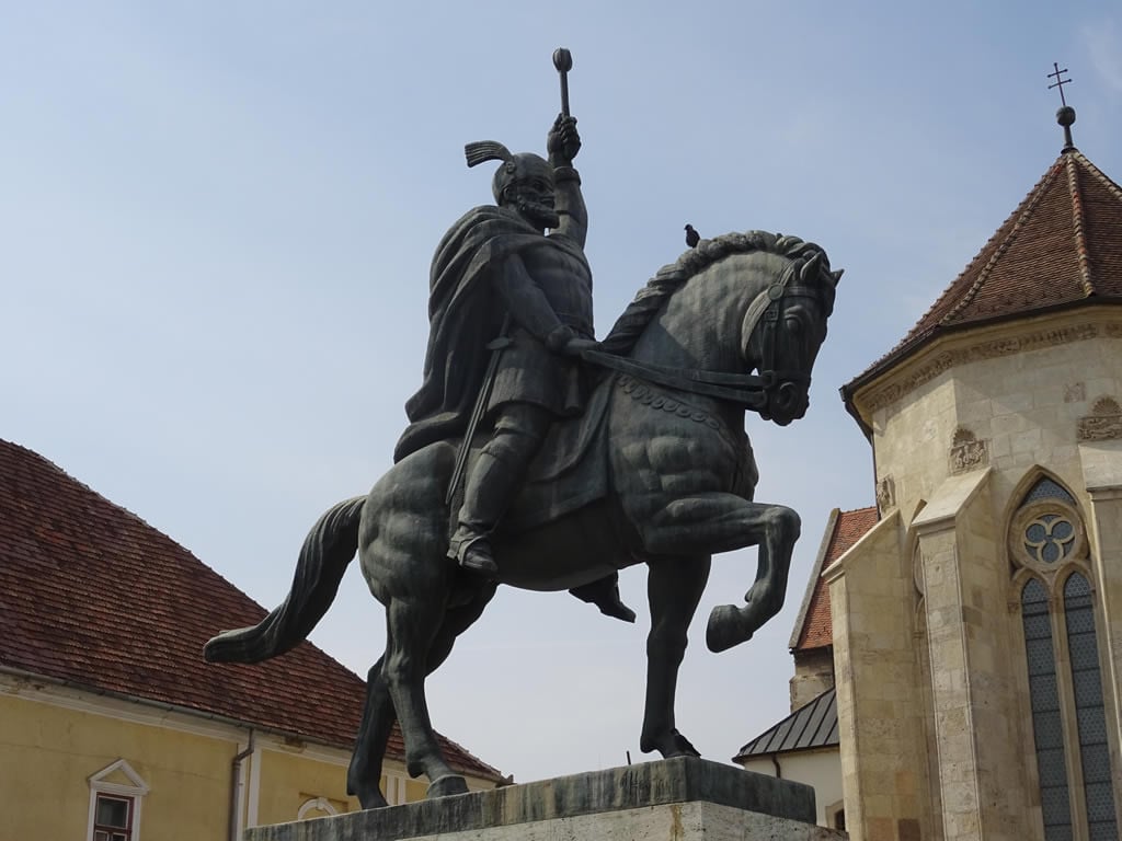 monument-mihai-viteazul-sursa-turism-apulum-7adf