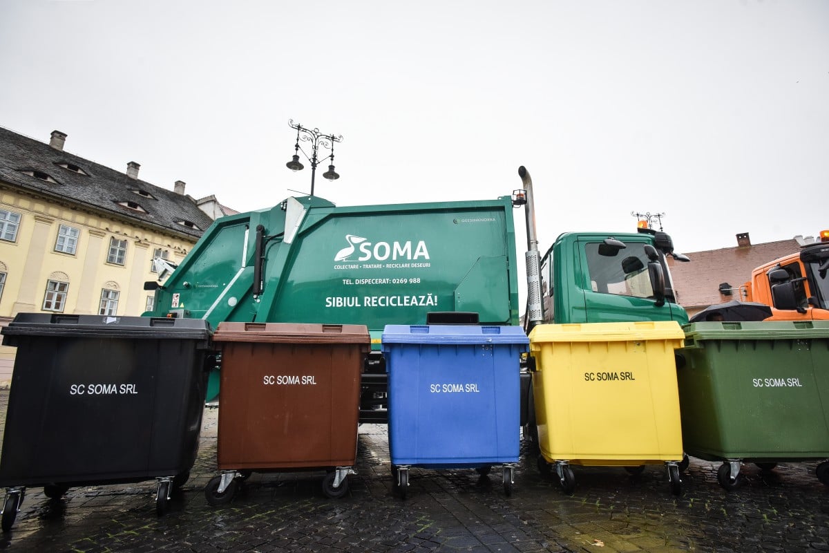 masini-de-gunoi-colectare-selectiva-soma-14-f41k