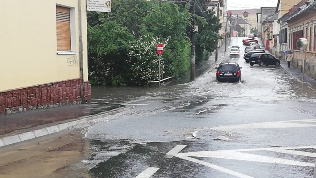 strada-rennes-inundata-1-wh4h