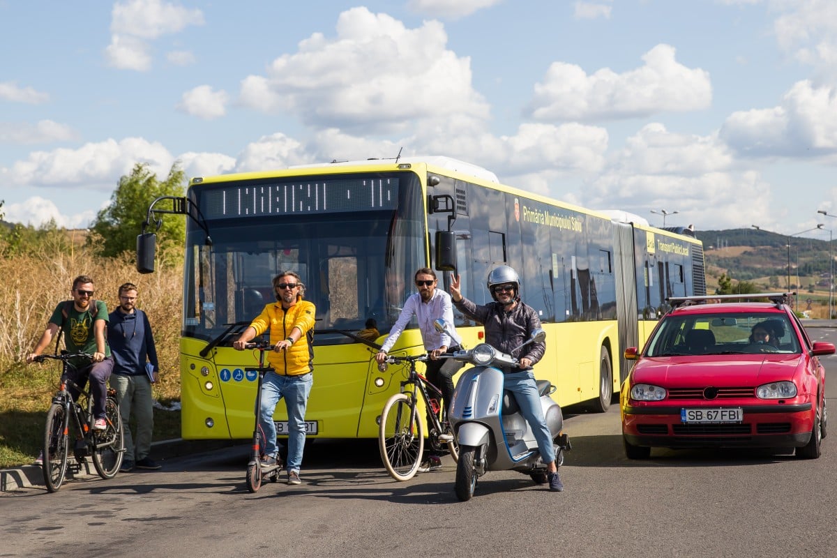 circulatie-transport-bicicleta-autobuz-trotineta-masina-20-9rmk