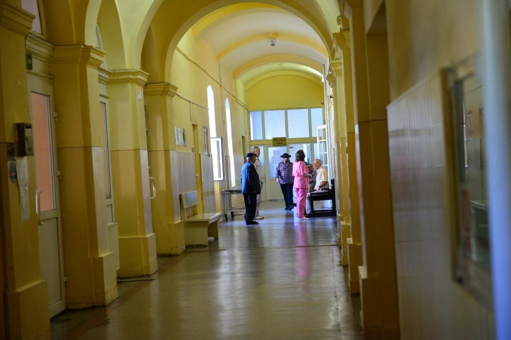 hol-spital-asistente-oncologie-copy-juwm