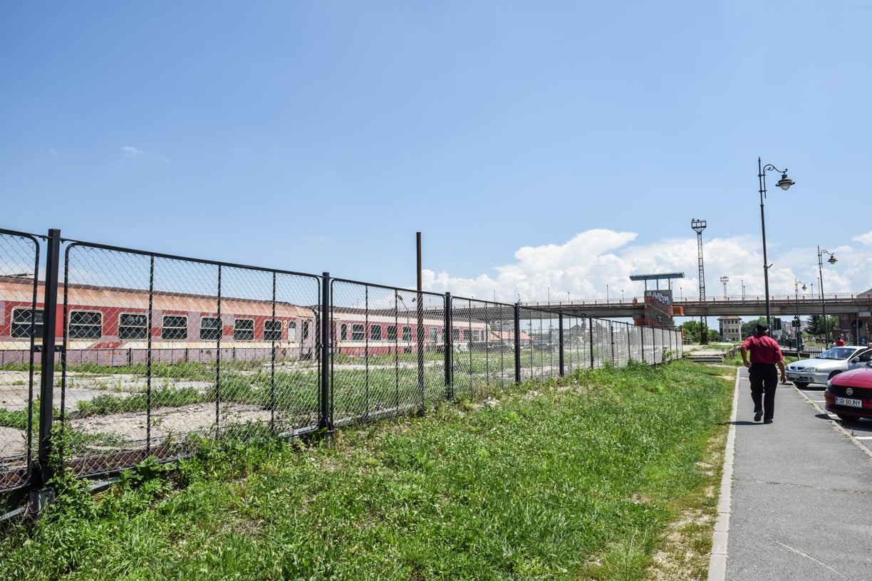 Gara CFR Sibiu: după 70 de ani, platforma X va fi demolată și înlocuită cu spații verzi și lizieră de brazi