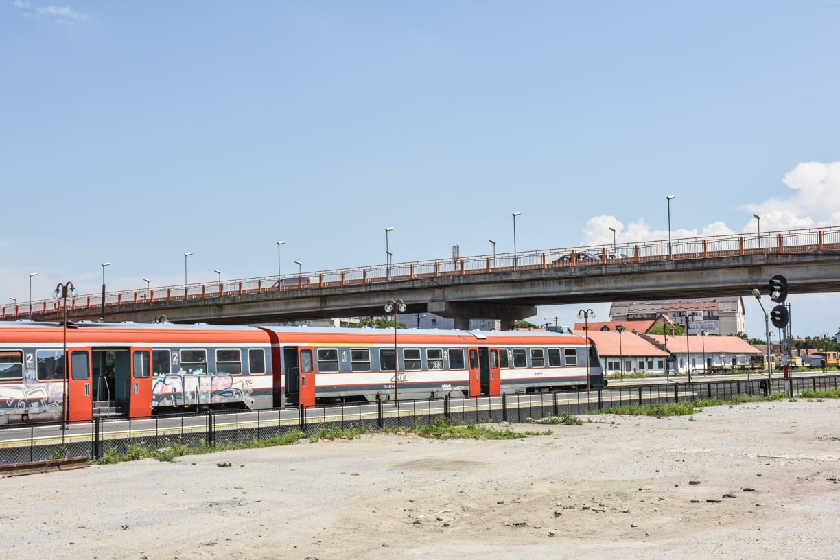 Gara CFR Sibiu: după 70 de ani, platforma X va fi demolată și înlocuită cu spații verzi și lizieră de brazi