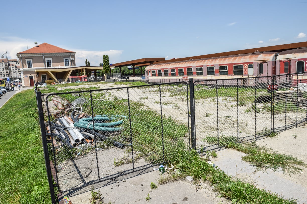 Gara CFR Sibiu: după 70 de ani, platforma X va fi demolată și înlocuită cu spații verzi și lizieră de brazi