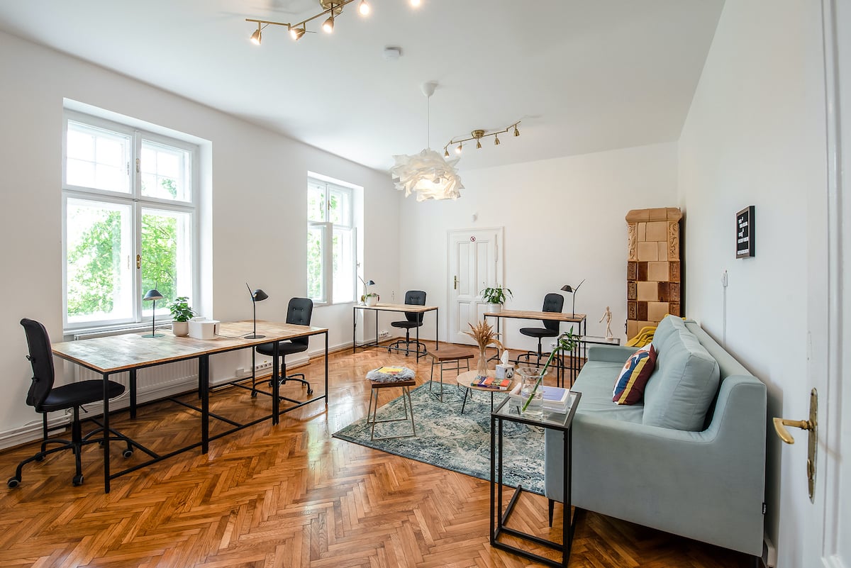 NOOK - O tânără a creat primul spațiu de coworking din Sibiu