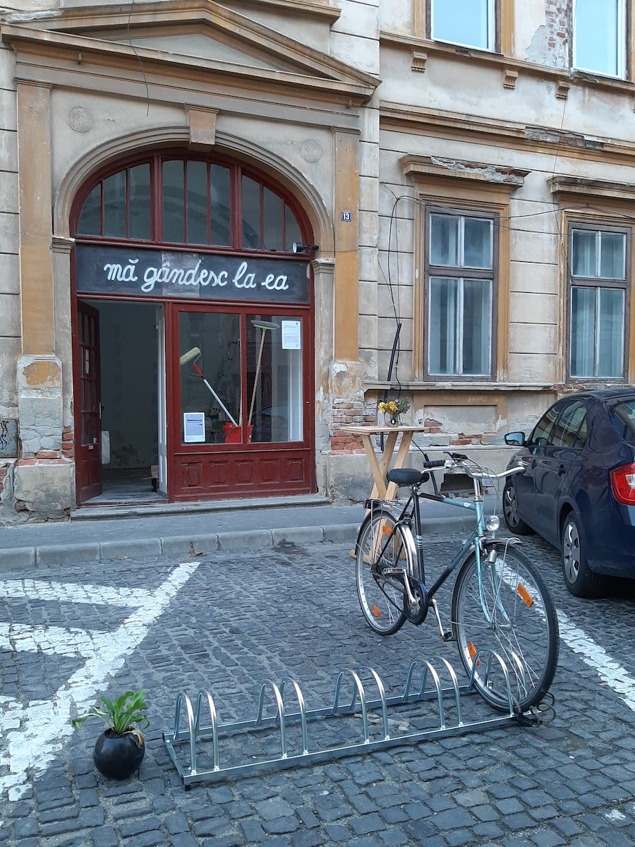 Mă gândesc la ea Non-Stop se transformă într-un spațiu de artă. „O să fie un loc fresh, de actualitate”