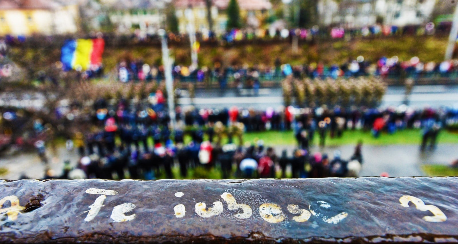 FOTO VIDEO 1 Decembrie la Sibiu, când românii îl puteau celebra. De la Parada Centenarului, la cei 700 de copii care au cântat împreună
