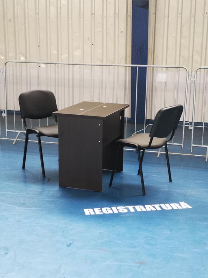 FOTO Primele imagini dintr-un centru de vaccinare în masă din Sibiu