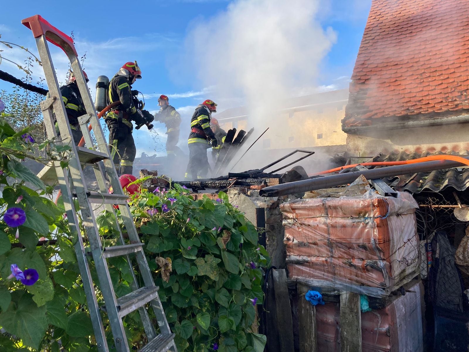 incendiu-casa2-buoa