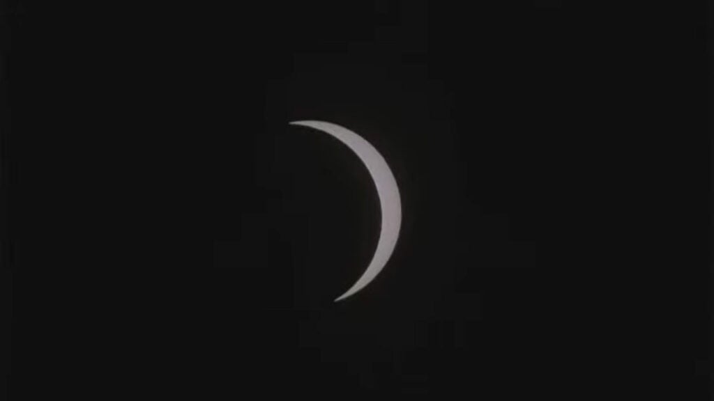 eclipsa-xwu4