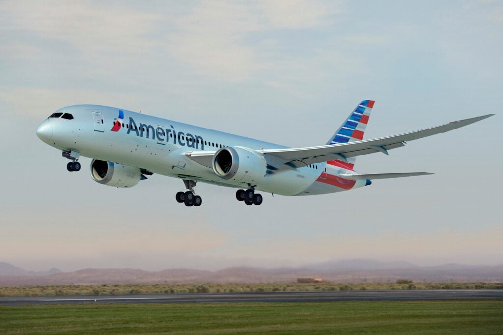 american-airlines-cky6