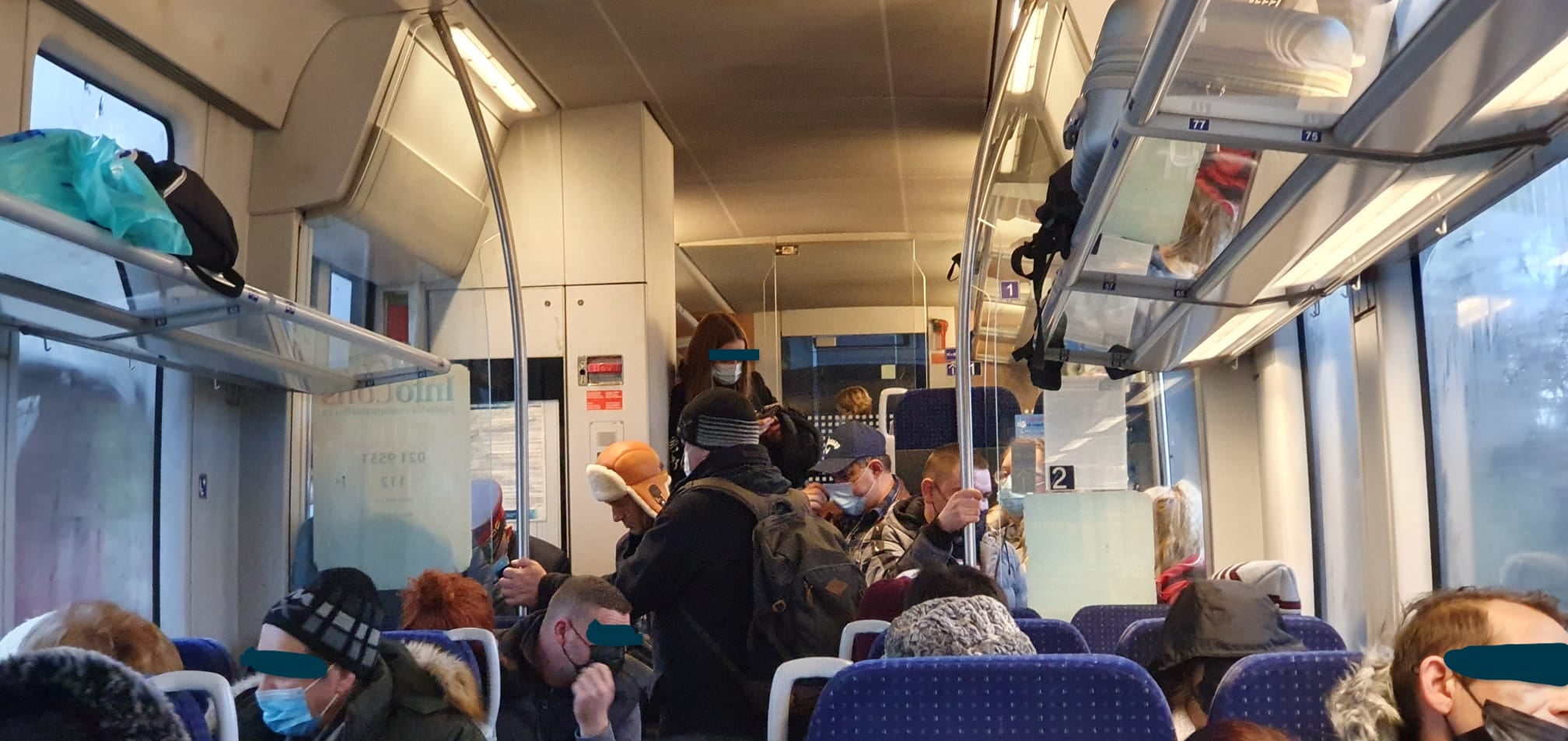 FOTO Am plecat spre Cluj cu noul tren privat și m-am întors cu CFR-ul. Principalele diferențe