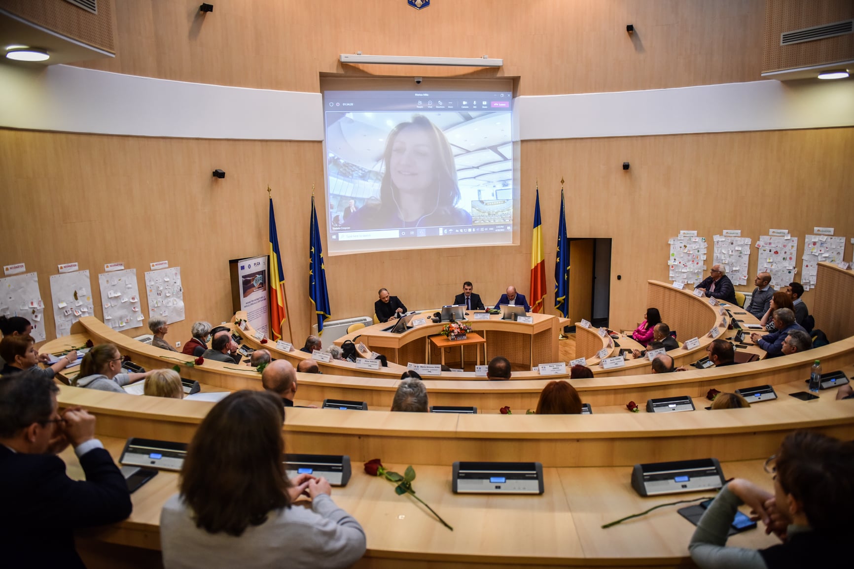 Aniversare la CJ: Porr a taxat ”proiectele pe hârtie”, PSD ”a furat” startul cu flori, Cîmpean a vorbit de la Bruxelles