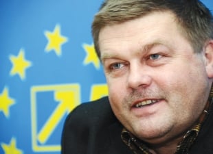 Sibianul care a murit noaptea trecută pe Valea Oltului era Laszlo Sajtos, fost consilier județean. El a deținut numeroase funcții în Ministerul Transporturilor