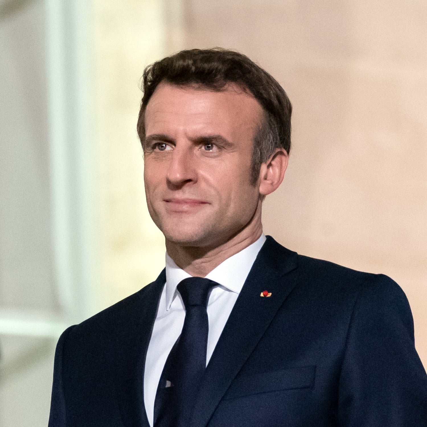 macron-6itt
