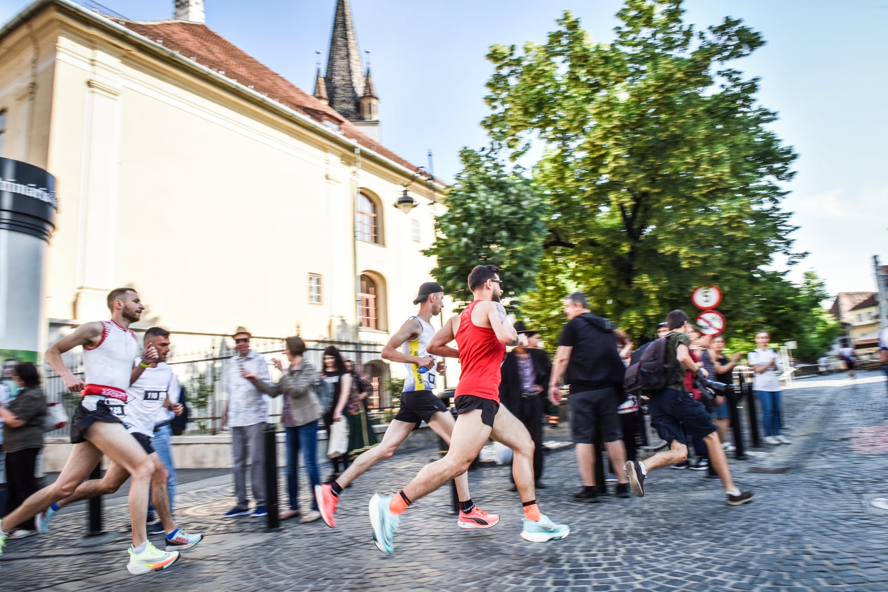 FOTO Sibiul e la maraton. A început cel mai important eveniment de caritate al orașului