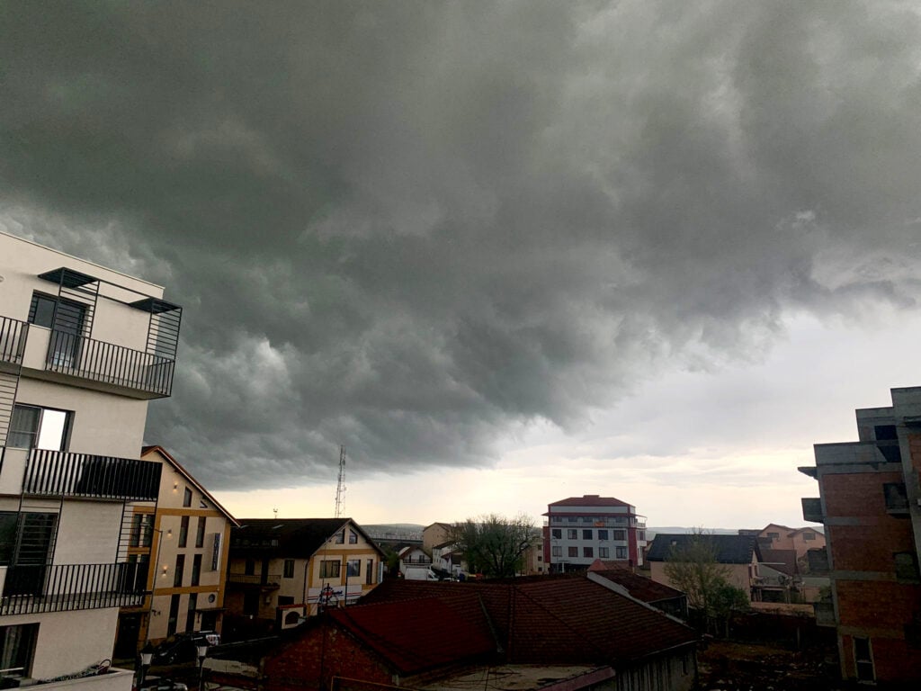 meteo-furtuna-ploi-vijelie-vreme-nljt