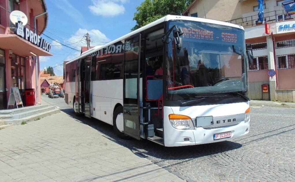 CJ Sibiu a scos la licitație delegarea gestiunii serviciului public de transport de persoane pe 18 trasee. Foto: arhiva TS