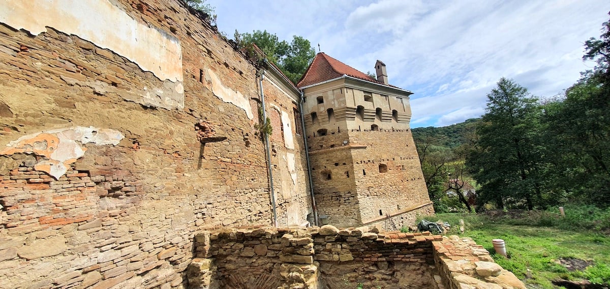 Pe toată Via Transilvanica, ziua 11. Am ajuns la Sibiu: pe coline răsar castele și biserici fortificate