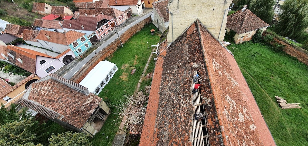 Pe toată Via Transilvanica, ziua 13. Ne-au petrecut doi primari, ambii sibieni, și am sfârșit rătăcind noaptea prin pădure