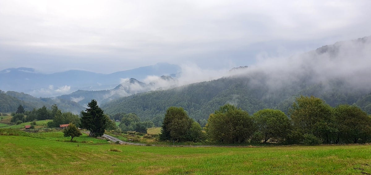 Pe toată Via Transilvanica, ziua 4. De la Tibi Ușeriu și până când norii ne-au devenit prieteni