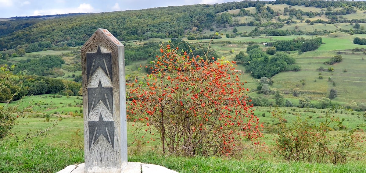 Pe toată Via Transilvanica, ziua 13. Ne-au petrecut doi primari, ambii sibieni, și am sfârșit rătăcind noaptea prin pădure