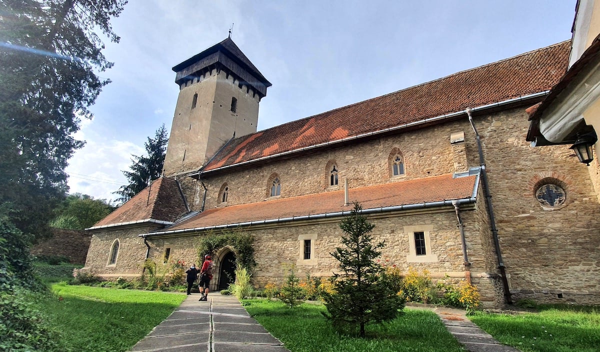 Pe toată Via Transilvanica, ziua 11. Am ajuns la Sibiu: pe coline răsar castele și biserici fortificate