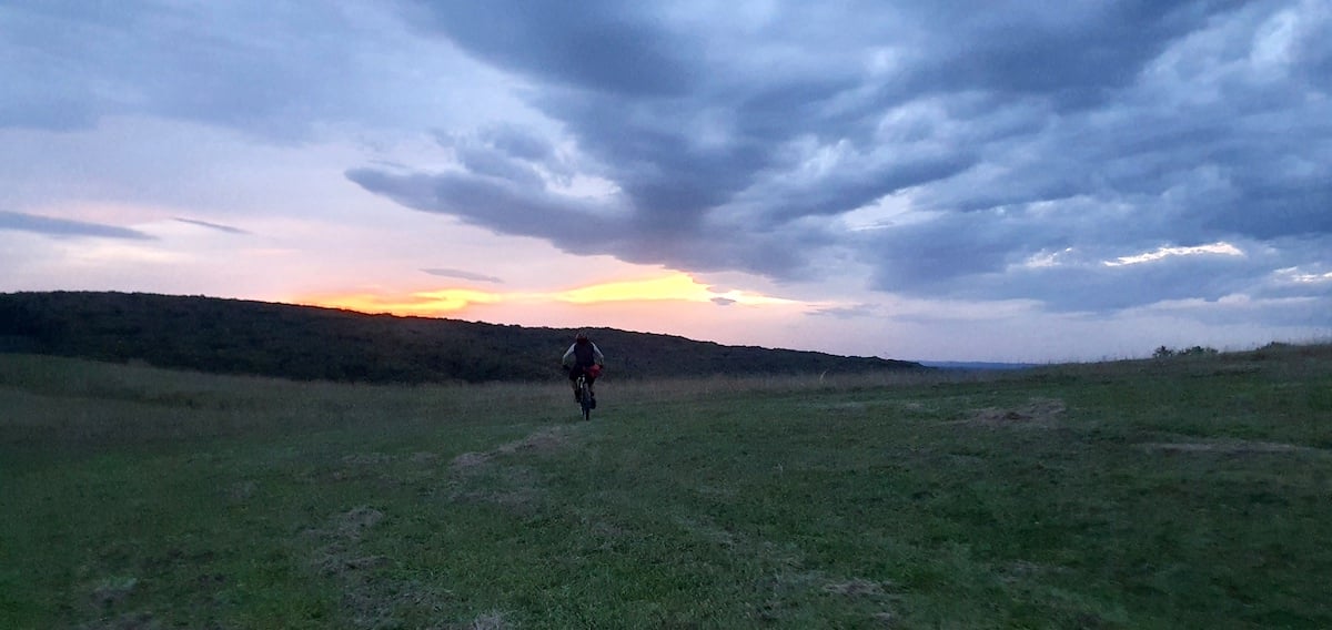 Pe toată Via Transilvanica, ziua 10. Am gonit din ținutul lemnos al secuilor în cel de piatră al sașilor: ne apropiem de casă