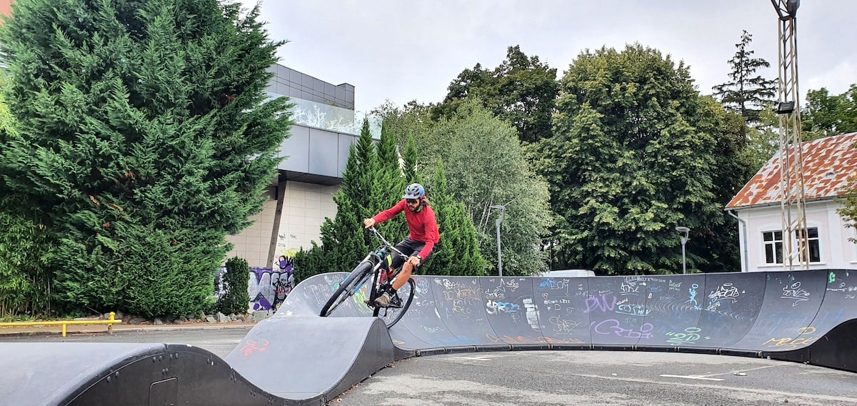 Pe toată Via Transilvanica, ziua 5. Cei care dau farmec potecii: Ilona, Attila și Laci, spre exemplu