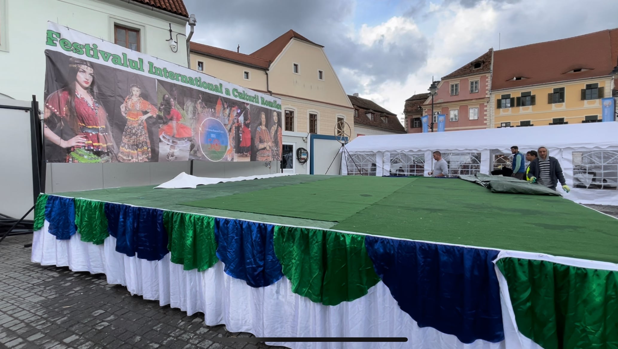 festivalul-internat-ional-al-culturii-romani-dctu