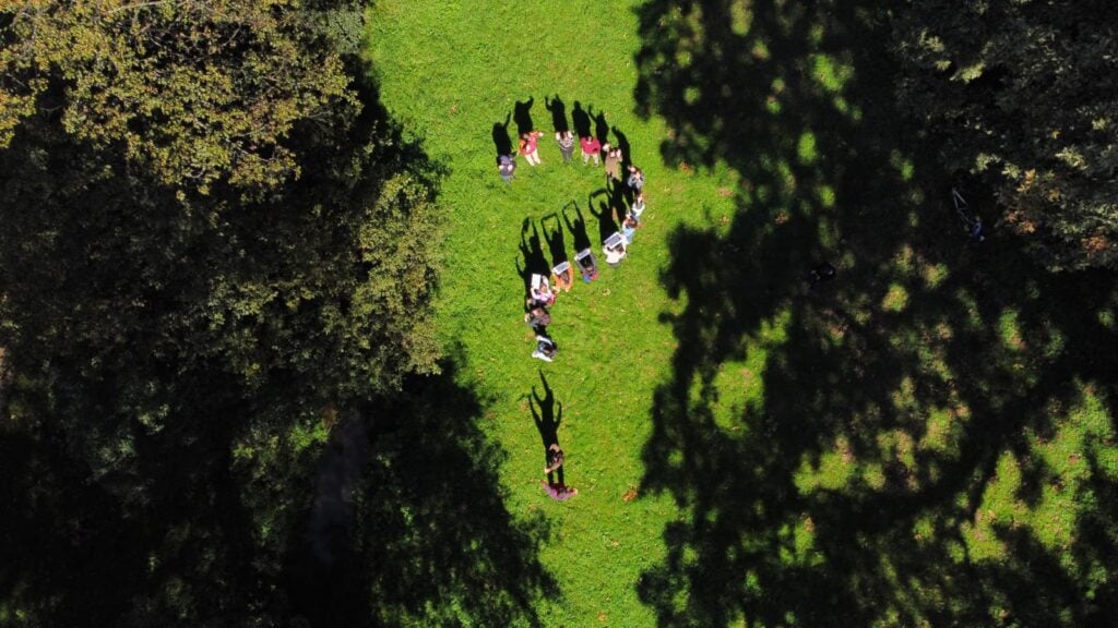 flash-mob-sub-arini-1-kzbc