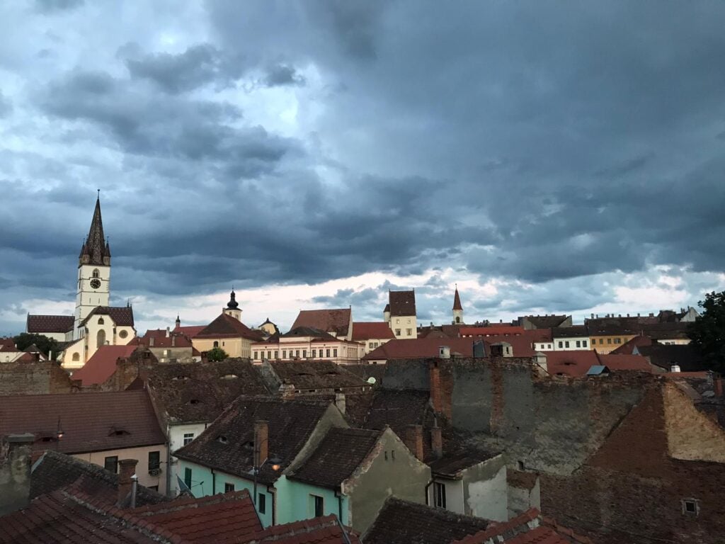 sibiu-meteo-furtuna-ploaie-vreme-nori-vijelie-1-iwqz