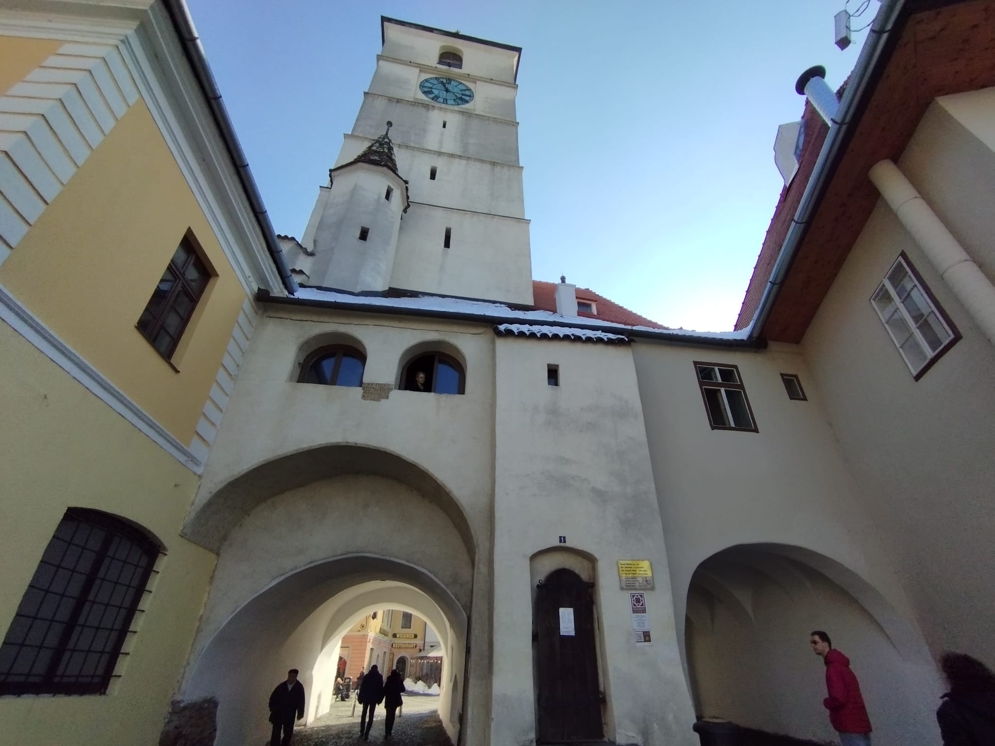 Sibianul care are grijă de ceasul din Turnul Sfatului: „Am grijă de el în afara programului de vizitare”