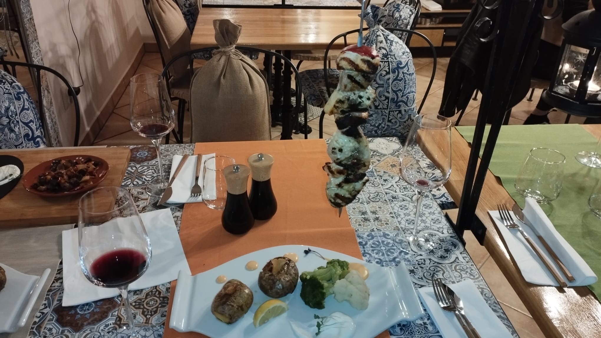 Am trecut de Podul Minciunilor și am ajuns la Oceanul Atlantic: cel mai nou restaurant portughez din Sibiu
