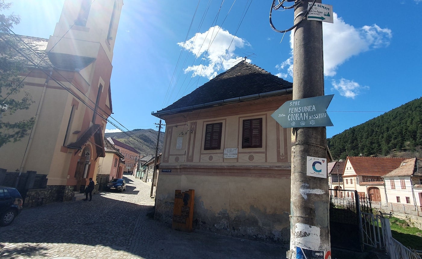 Top 5 locuri în care evadezi în natură, la doi pași de Sibiu: de la delta de pe Cibin, la minunata rețea de poteci din pădure