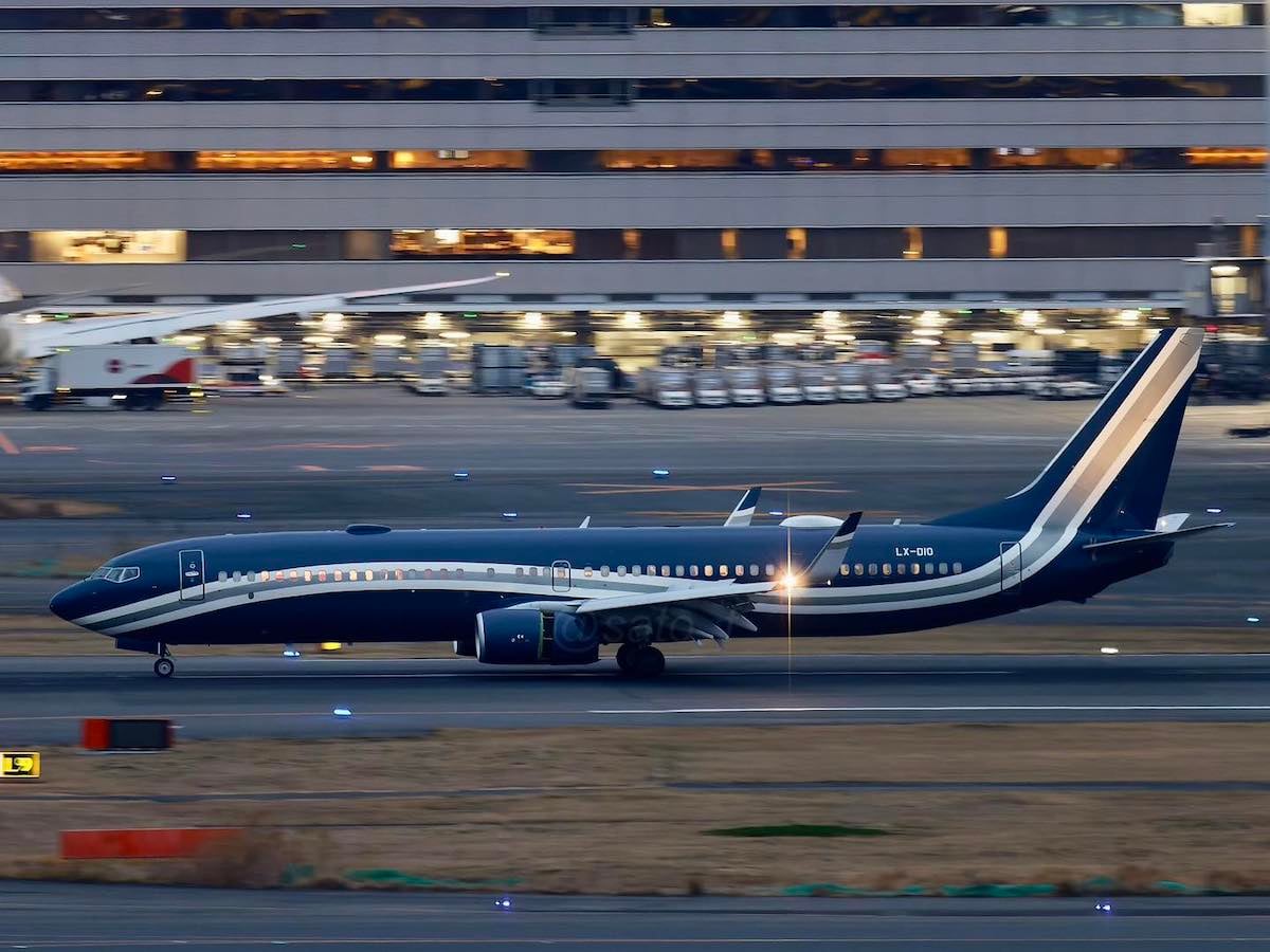 avion-inchiriat-iohannis-pazi