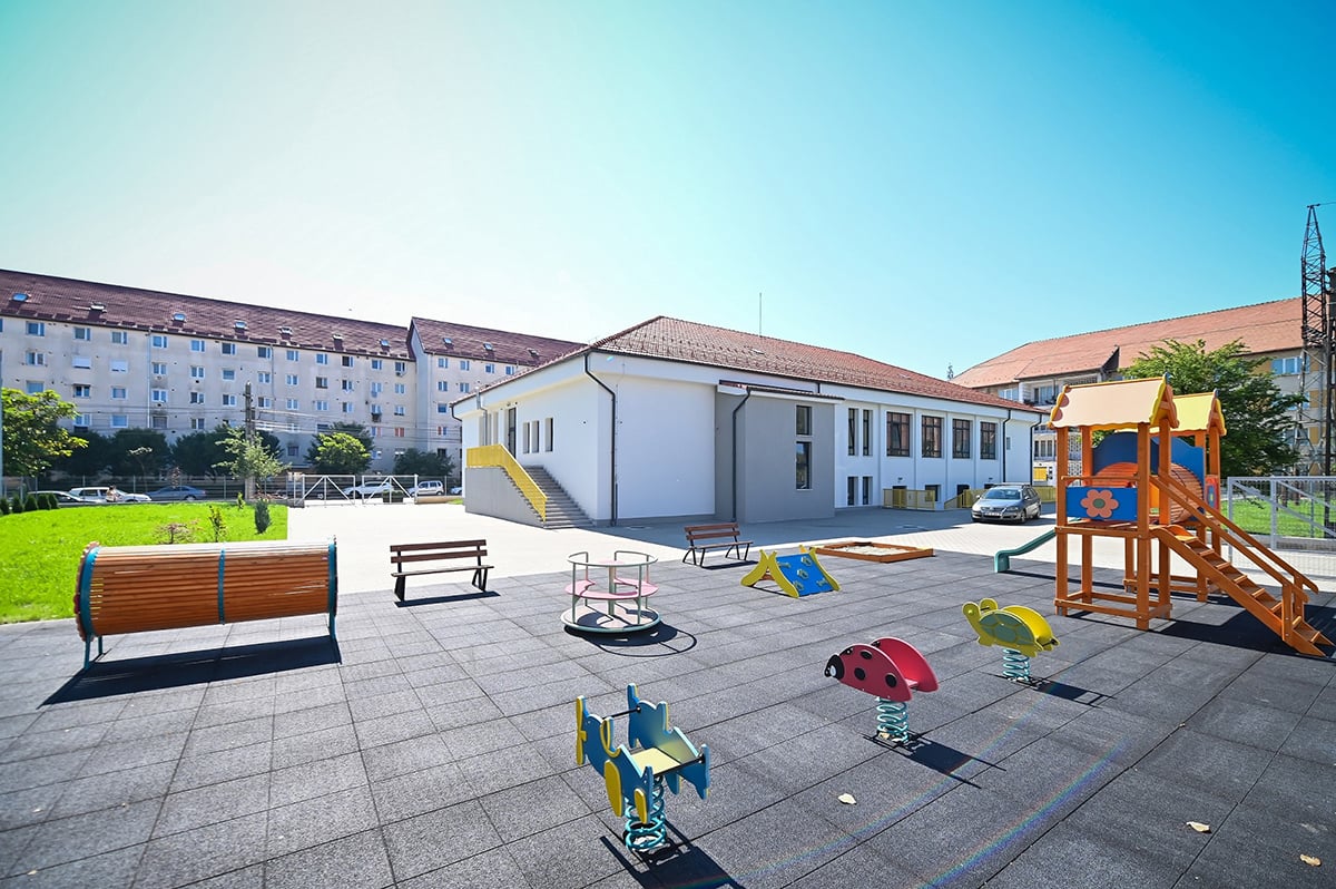 Deschiderea celor trei creșe noi din Sibiu și angajarea personalului depind de un ordin al ministrului Educației
