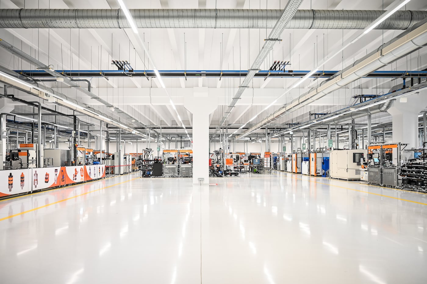Cea mai mare firmă de construcții sibiană a sărbătorit 33 de ani prin inaugurarea unei fabrici. Bulboacă: „Este modul ideal de a sărbători!”