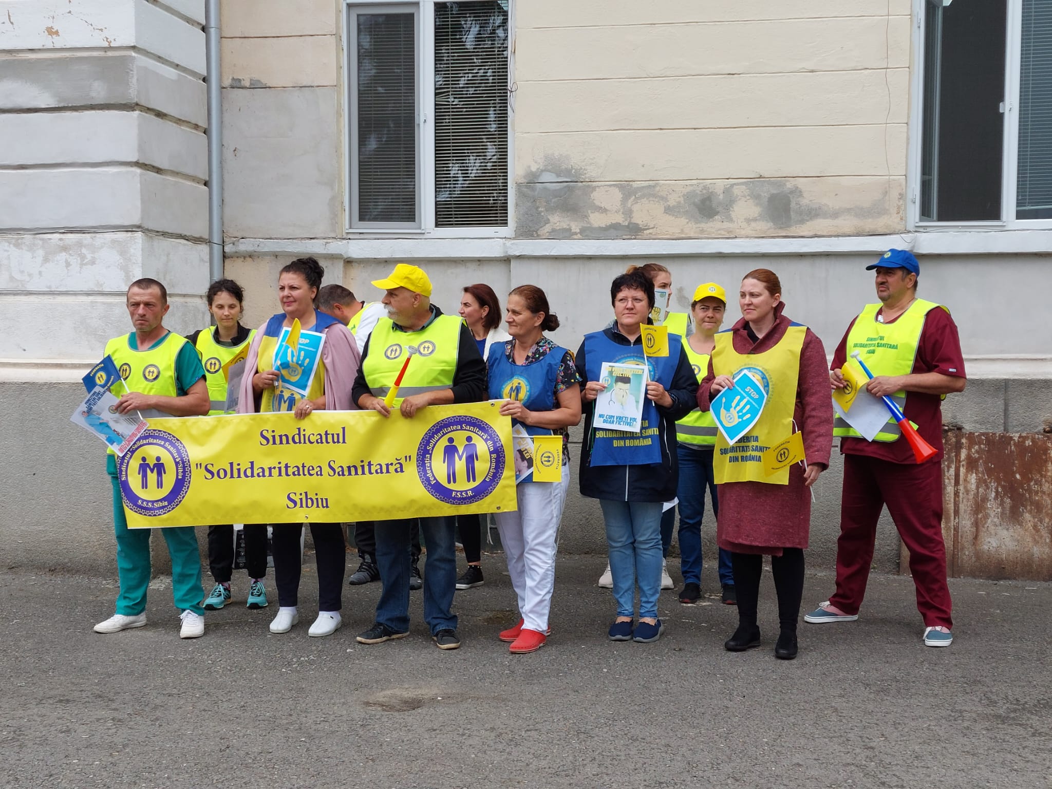 Proteste în spitalele din Sibiu: „Lucrăm multe ore și suntem puțini oameni. Suntem epuizați”